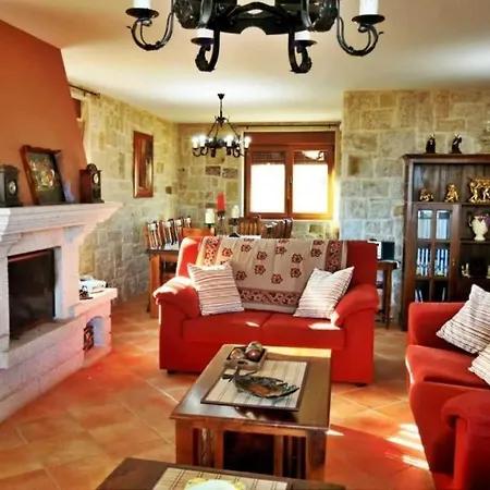 Casa Os Castelos Feriehus *